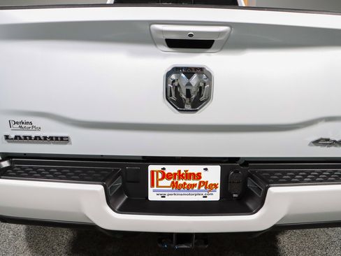 Used 2023 RAM 3500 Laramie AWD/4WD image 8