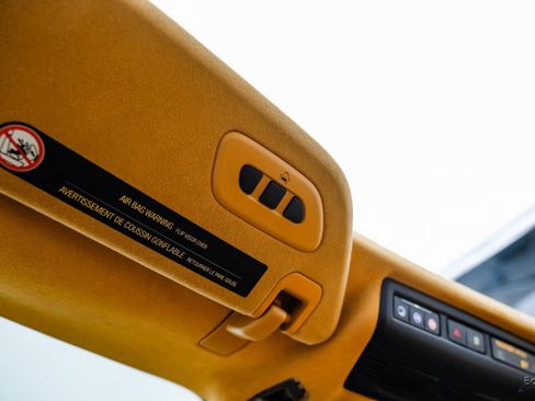 Used 2020 Chevrolet Corvette Stingray Premium Conv w/ 3LT Preferred Equipment Group image 44