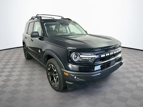 Certified 2022 Ford Bronco Sport Outer Banks w/ Tech Package AWD/4WD image 4