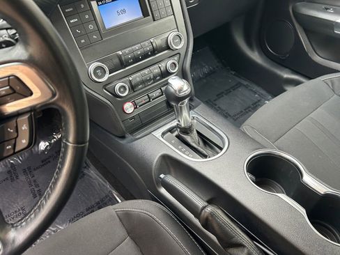 Used 2020 Ford Mustang Coupe image 18