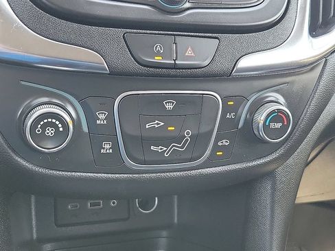 Used 2024 Chevrolet Equinox LT w/ LPO, Floor Liner Package AWD/4WD image 17