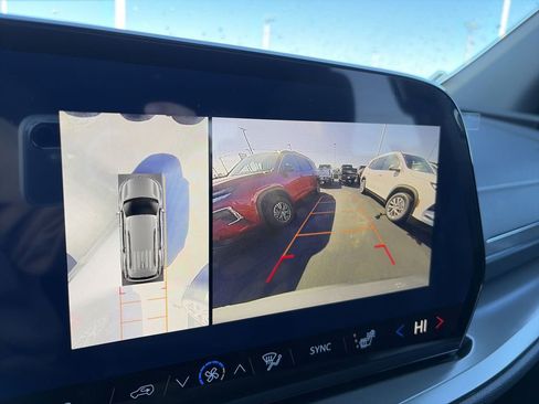 New 2026 Chevrolet Traverse LT FWD image 23