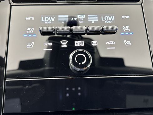 Certified 2025 Porsche Panamera 4 image 20