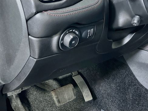 Used 2022 Dodge Durango R/T AWD/4WD image 10