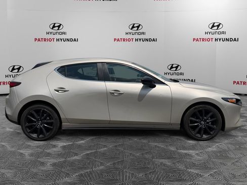 Used 2025 MAZDA MAZDA3 s Sport FWD image 2