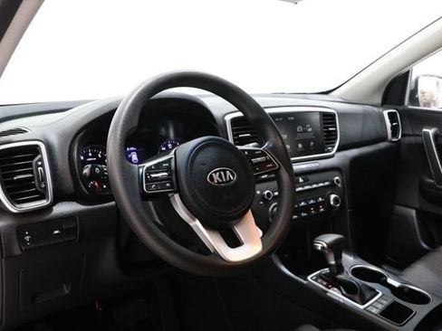 Used 2022 Kia Sportage LX AWD/4WD image 15