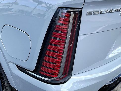 Used 2026 Cadillac Escalade IQ Sport 1 AWD/4WD image 28