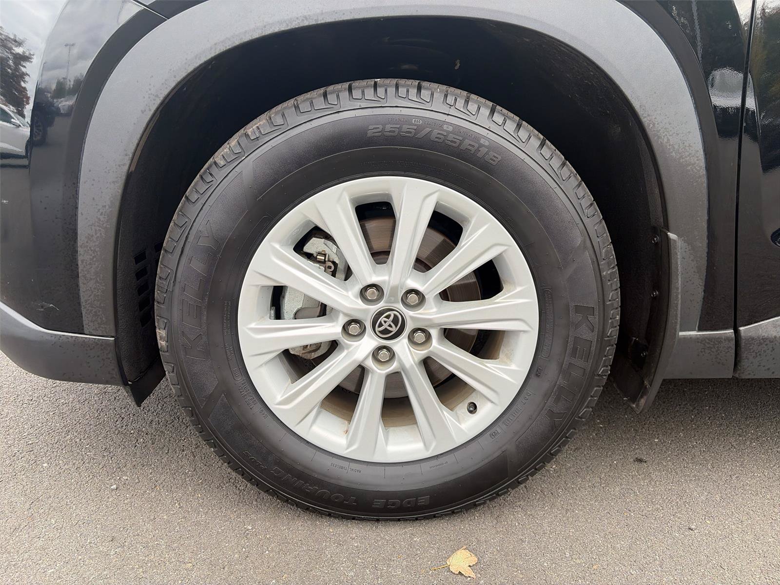 Used 2025 Toyota Grand Highlander AWD image 25