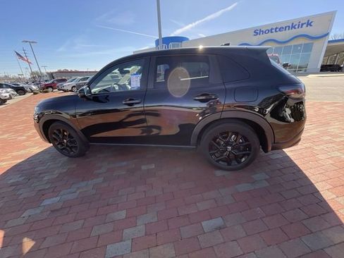 Used 2024 Honda HR-V Sport image 29