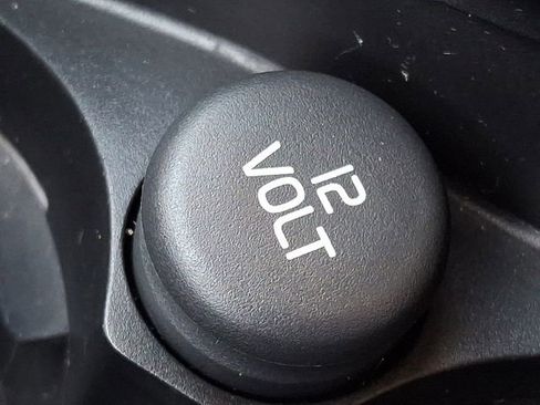 Used 2016 Volvo S60 T5 Inscription Platinum image 26