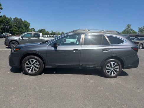 Used 2020 Subaru Outback Premium AWD/4WD image 2
