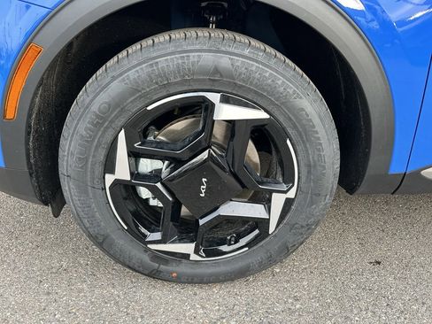 New 2026 Kia Sportage EX image 9
