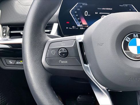 Certified 2025 BMW X2 xDrive28i image 17