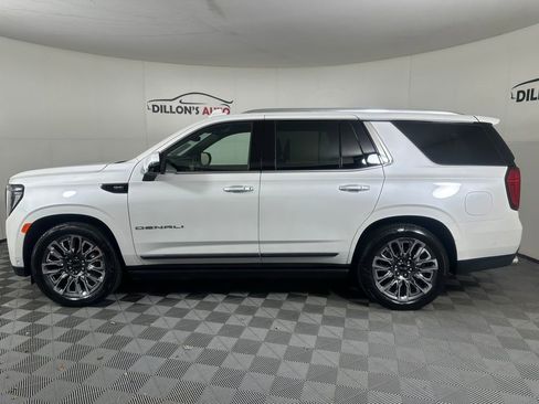 Used 2023 GMC Yukon Denali Ultimate image 3