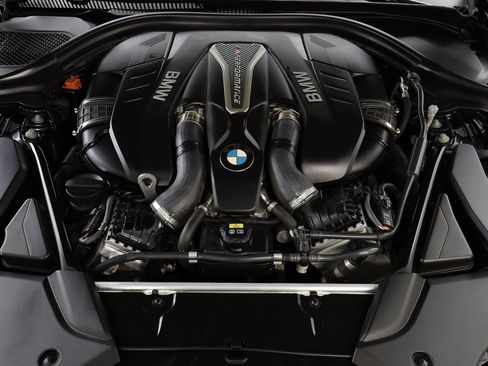 Used 2019 BMW M550i xDrive w/ Premium Package 2 image 24