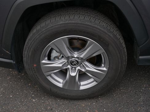 Certified 2025 Toyota RAV4 XLE AWD/4WD image 15