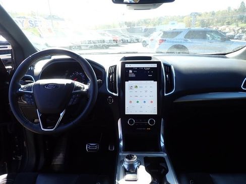 Certified 2024 Ford Edge ST image 20