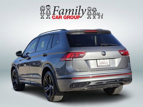 Used 2023 Volkswagen Tiguan SE R-Line image 3