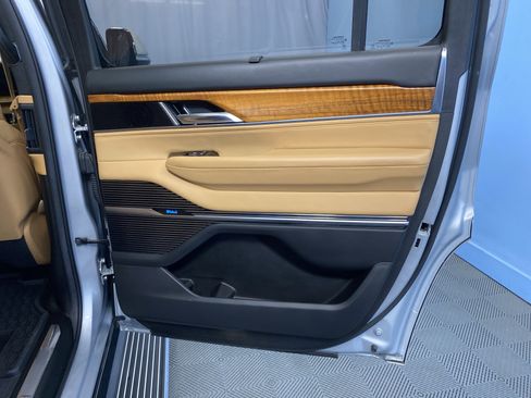 Used 2022 Jeep Grand Wagoneer Series III w/ Rear Seat Video Group 1 image 47