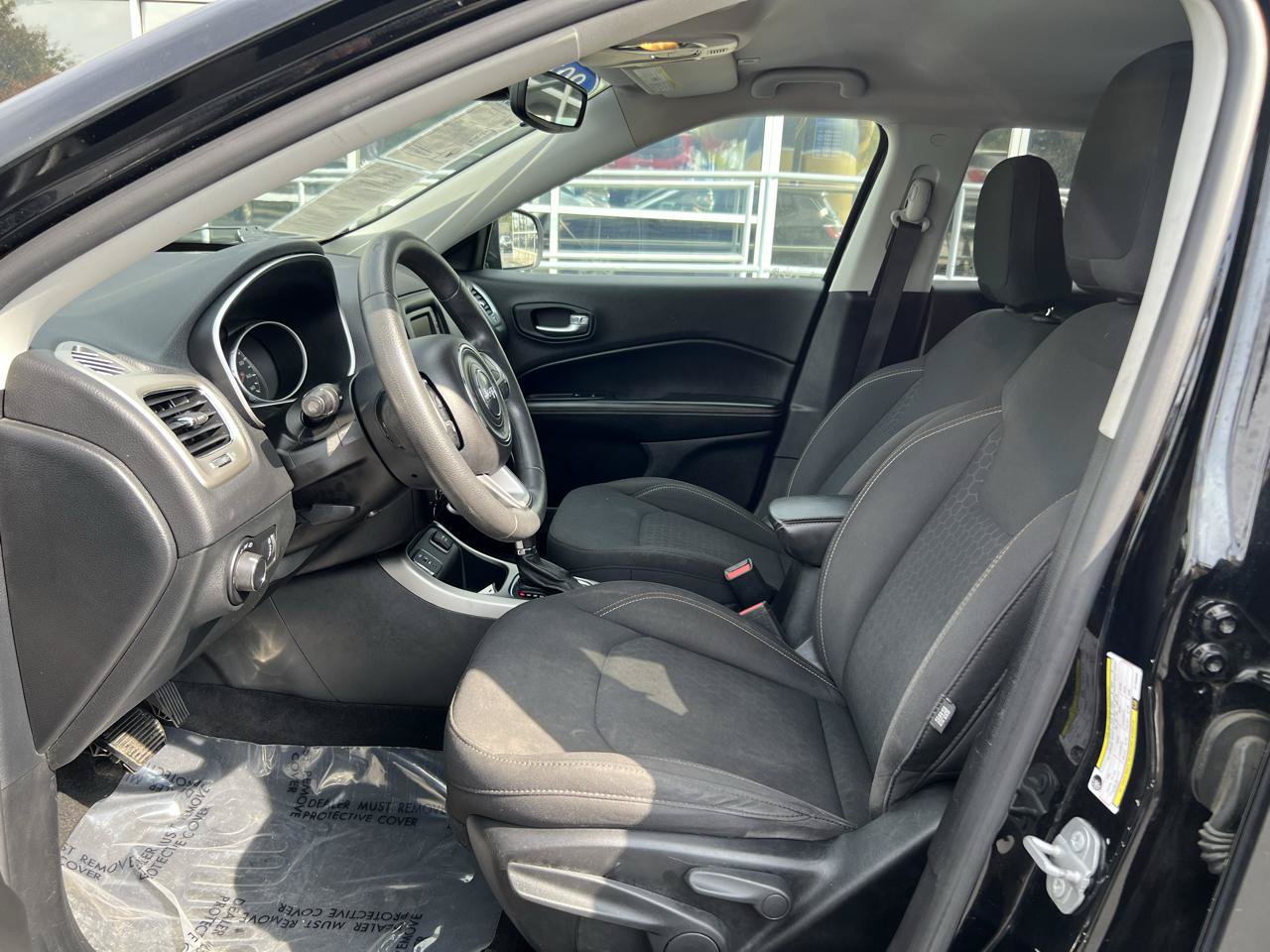 Used 2018 Jeep Compass Sport FWD image 11