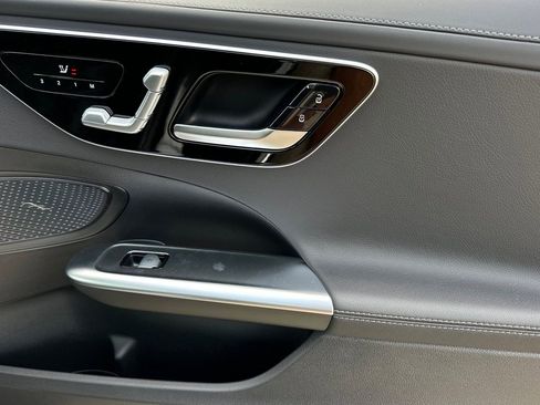 New 2025 Mercedes-Benz C 300 Sedan image 32