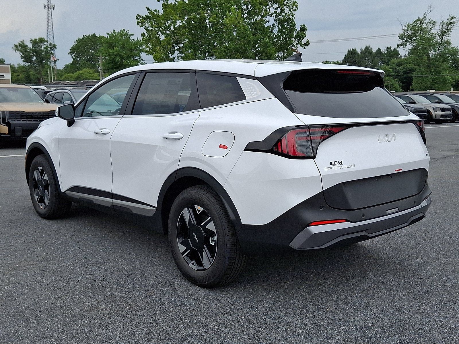 New 2026 Kia Sportage LX w/ LX Convenience Package AWD/4WD image 4