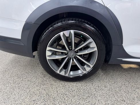 Used 2017 Audi A4 2.0T allroad Premium w/ Convenience Package image 39