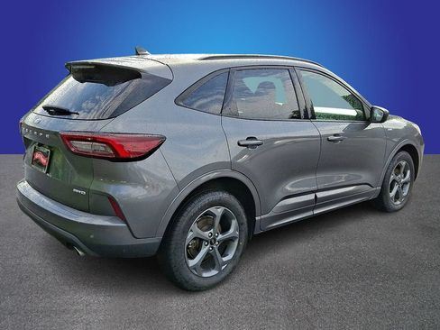 Used 2023 Ford Escape ST-Line w/ Tech Pack #1 AWD/4WD image 4