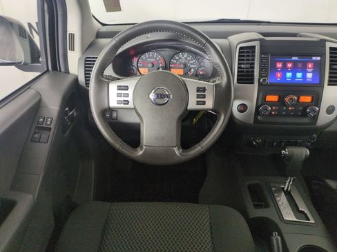 Used 2019 Nissan Frontier SV w/ Value Truck Package AWD/4WD image 16