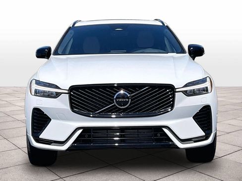 New 2026 Volvo XC60 T8 Plus w/ Protection Package Premier AWD/4WD image 5