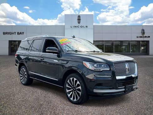 Certified 2024 Lincoln Navigator Reserve AWD/4WD image 1