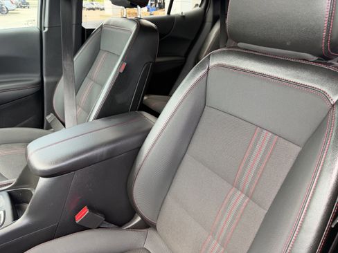 Used 2023 Chevrolet Equinox RS w/ LPO, Floor Liner Package FWD image 24