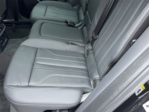Used 2024 Audi Q5 2.0T Premium w/ Convenience Package image 43