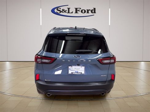 Used 2025 Ford Escape ST-Line image 6