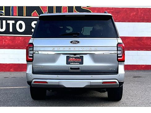 Used 2024 Ford Expedition Limited image 4