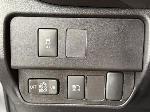 Certified 2022 Toyota Tacoma SR5 image 23