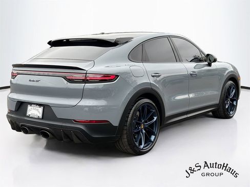 Used 2022 Porsche Cayenne Turbo GT AWD/4WD image 7