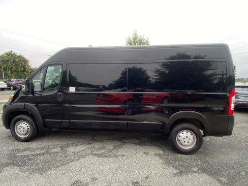 Used 2023 RAM ProMaster 2500 FWD image 2