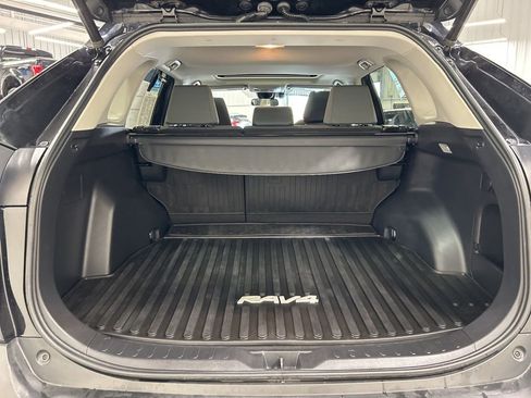 Used 2020 Toyota RAV4 XLE w/ Convenience Package AWD/4WD image 29