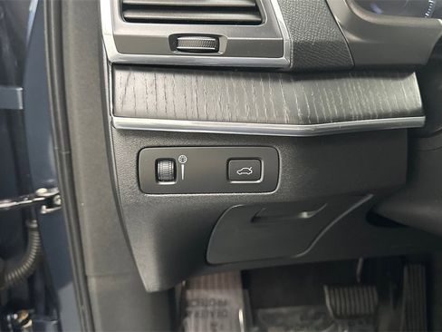 Used 2020 Volvo XC90 T6 Momentum w/ Protection Package image 25