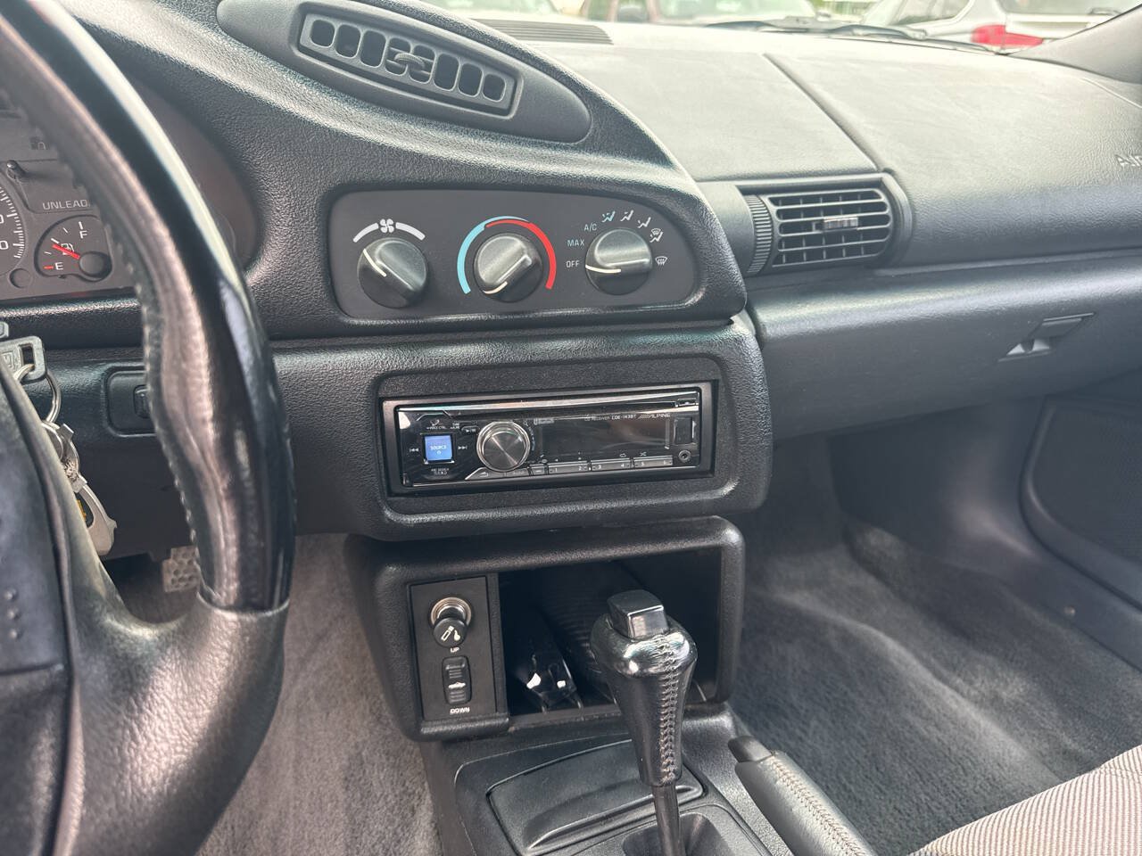 Used 1994 Chevrolet Camaro Z28 RWD image 18