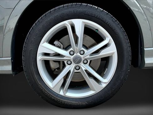 Used 2020 Audi Q3 2.0T Premium Plus w/ Premium Plus Package AWD/4WD image 31