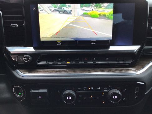 Used 2022 Chevrolet Silverado 1500 RST AWD/4WD image 27