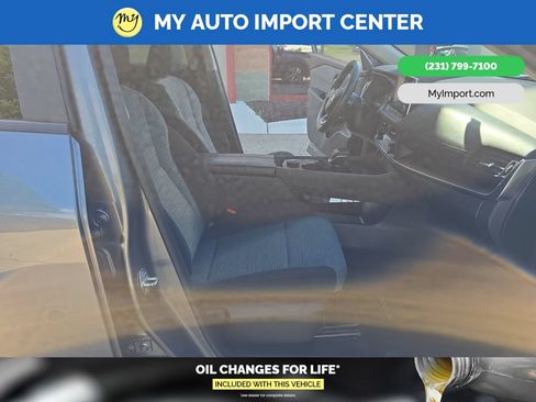 Used 2023 Nissan Rogue SV AWD/4WD image 22