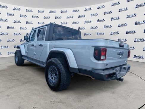 Used 2022 Jeep Gladiator Overland AWD/4WD image 5