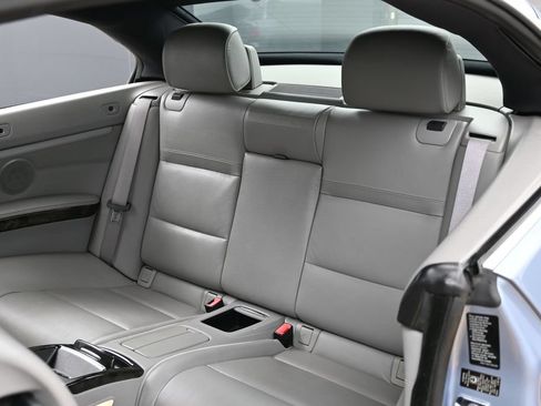 Used 2009 BMW 335i Convertible RWD image 18