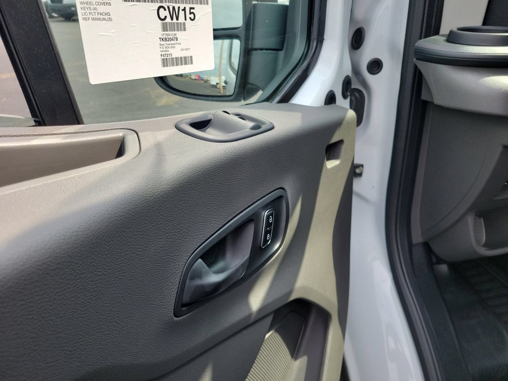 New 2026 Ford Transit 250 148 Medium Roof w/ Load Area Protection Package RWD image 24