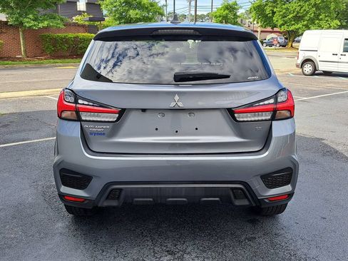Used 2025 Mitsubishi Outlander Sport SE AWD/4WD image 5