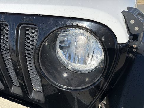 Used 2021 Jeep Wrangler Unlimited Sport AWD/4WD image 6