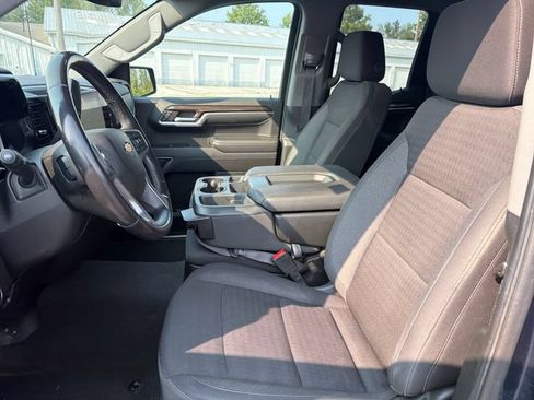 Used 2022 Chevrolet Silverado 1500 LT AWD/4WD image 20